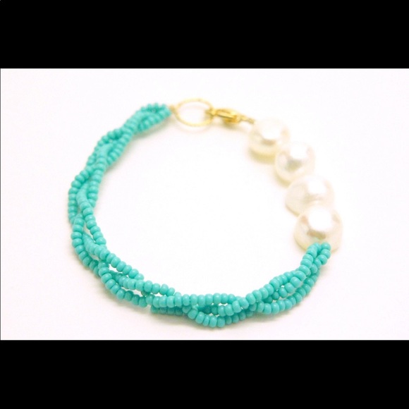 Turks & Caicos Beaded Bracelet with Pearls - Picture 3 of 5